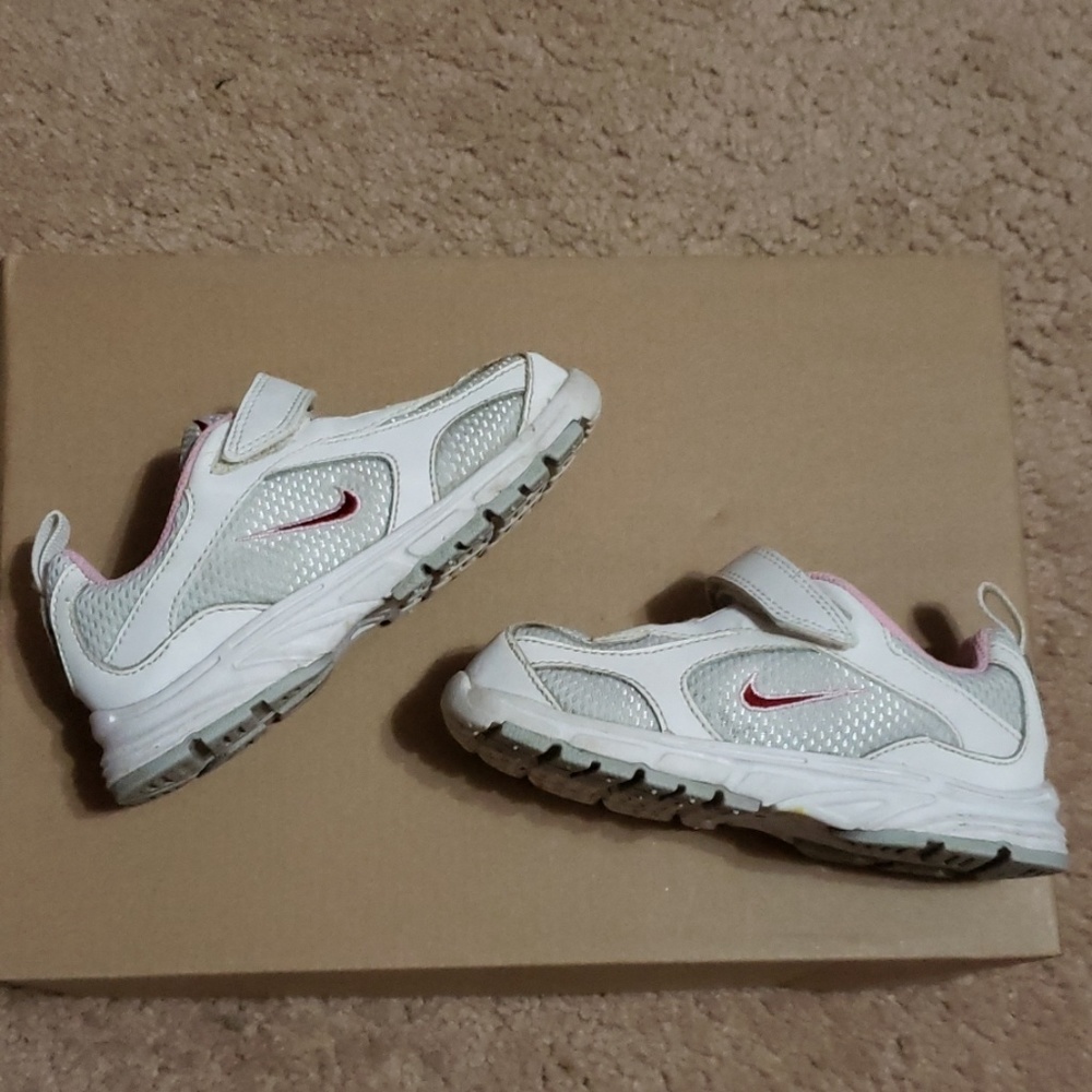 Nike shoes